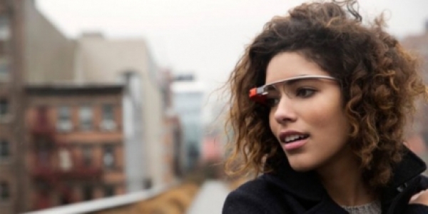 Первая серийная модель Google Glass